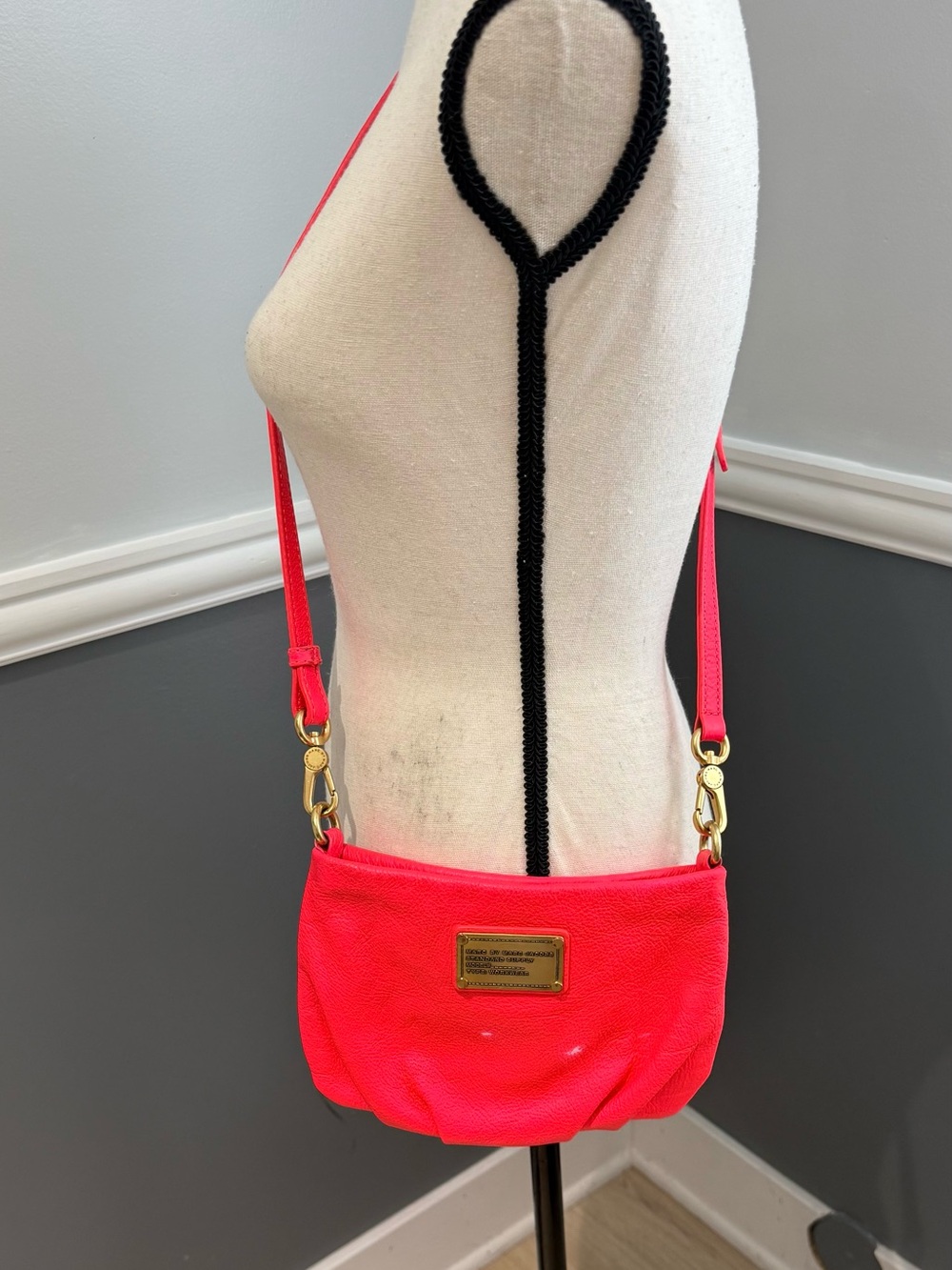 Marc Jacobs Bright Red pebbled Leather Crossbody with Gold Plaque